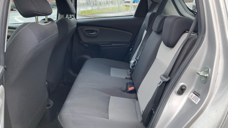 Toyota Yaris 1.5 Hybrid Icon Tech 5dr CVT Hybrid Hatchback